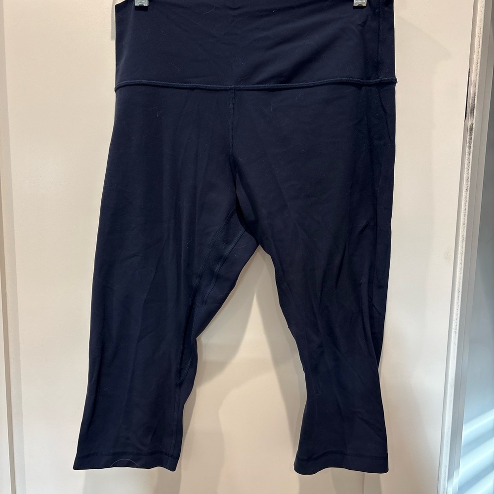 Lululemon Navy Blue Capri Leggings